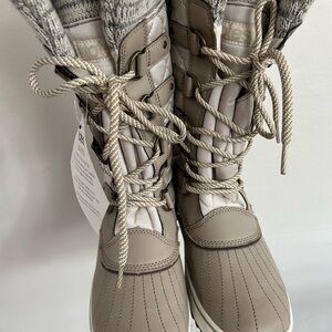 Women’s totes boots